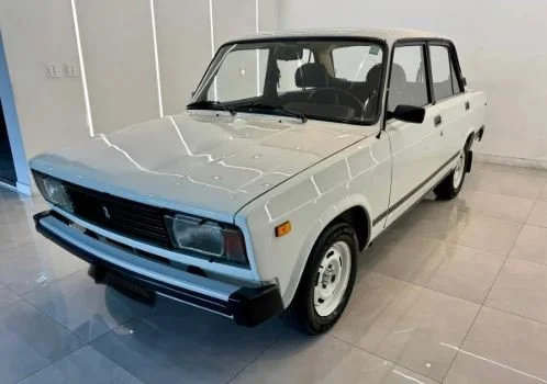 Original Lada Laika 1.6 – 5 New Tires, Classic Reliable Russian